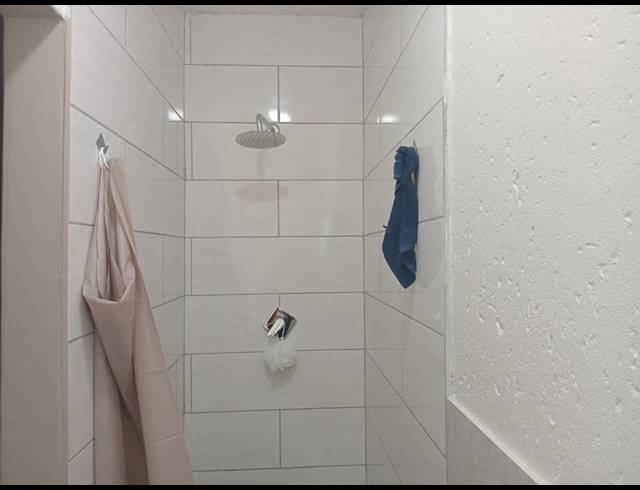 36 BEDROOM HOUSE FOR SALE IN BEDWORTH PARK